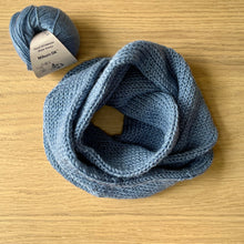 Load image into Gallery viewer, Infinity scarf - Choose your colour
